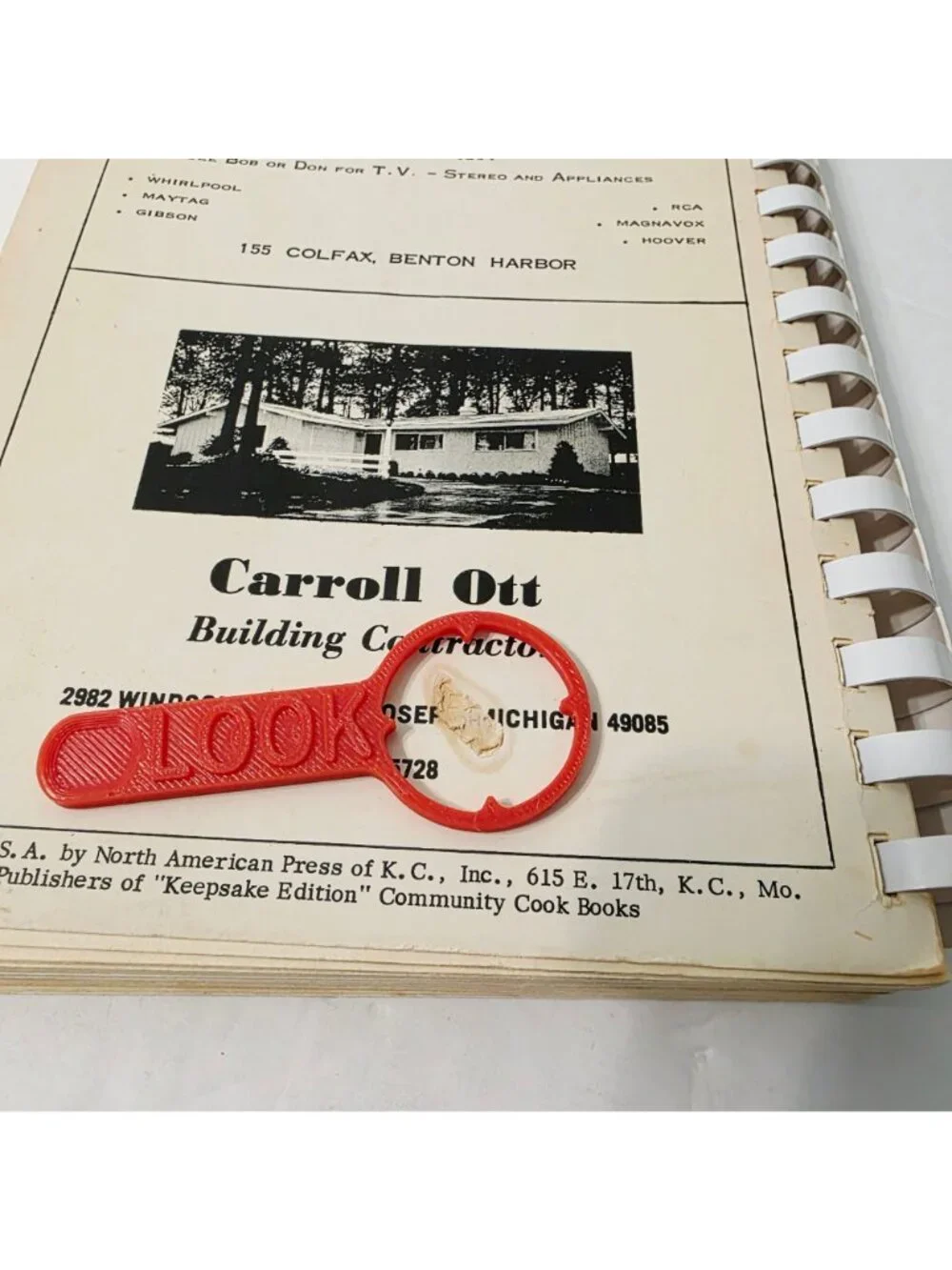 Vtg Members Friends Christ Lutheran Church St. Jospeh MI Potluck Cookbook